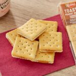Keebler Toasted Peanut Butter Sandwich Crackers 1.8oz 12ct - Image 3